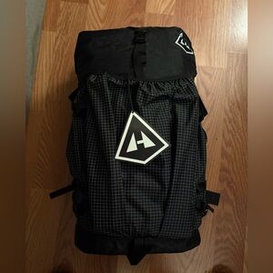 Hyperlite Mountain Gear 
Southwest 40L Pack M